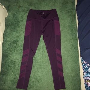 Leggings with mesh